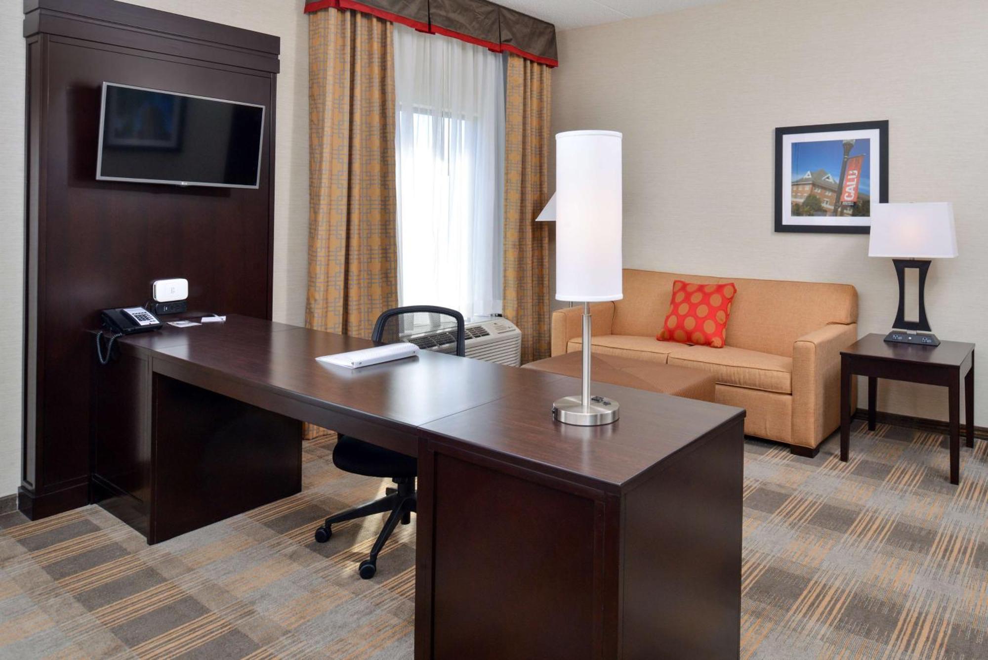 Hampton Inn & Suites California University-Pittsburgh Coal Center Экстерьер фото